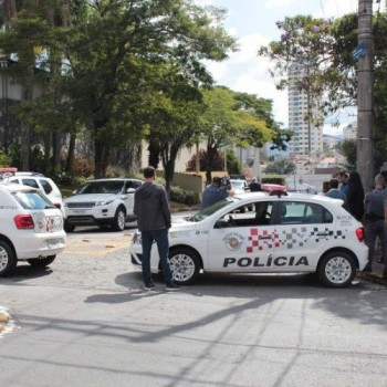 Briga e tiro no trânsito são reconstituídos