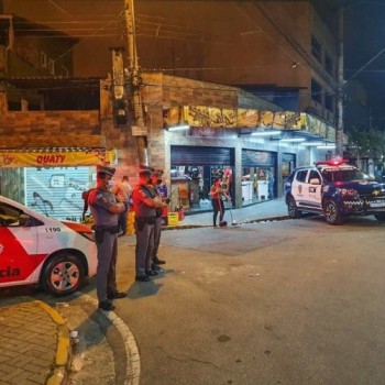 Bar com 250 pessoas é fechado em Poá durante fim de semana