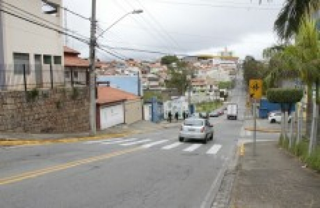 Moradores pedem semáforo em trecho no Alto do Ipiranga