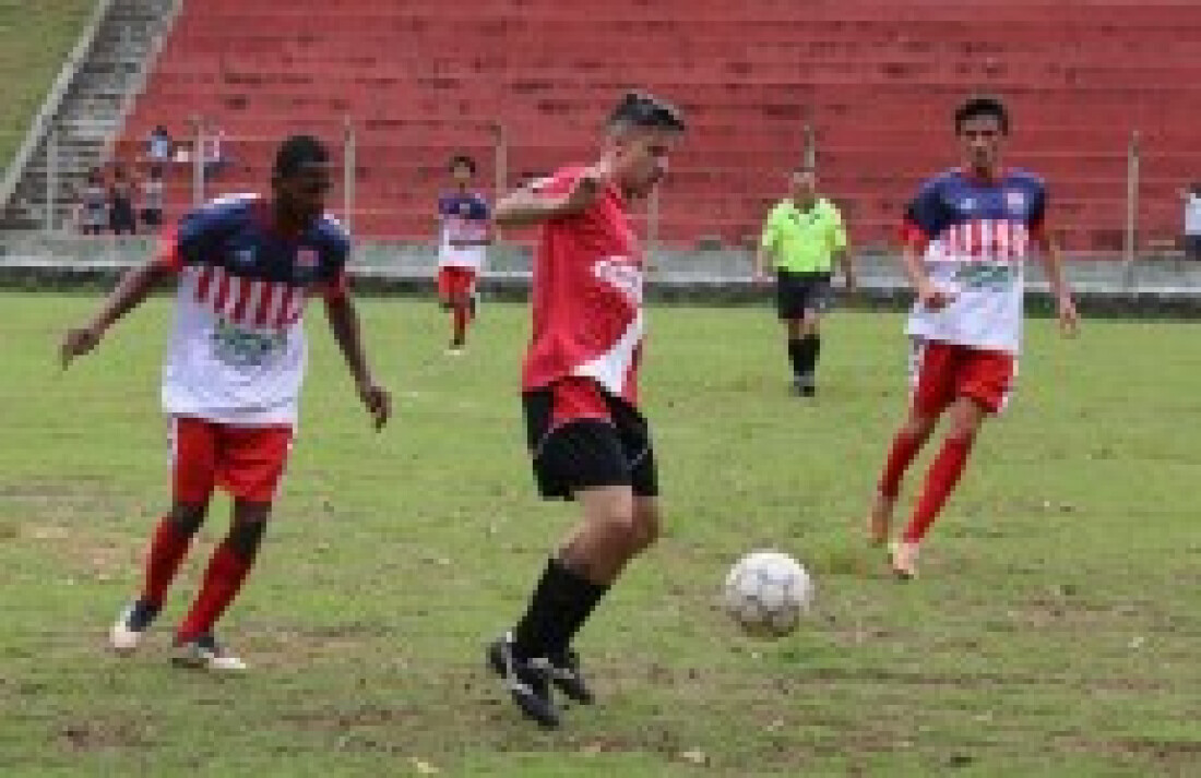 Clubes jogam hoje partidas de oitavas