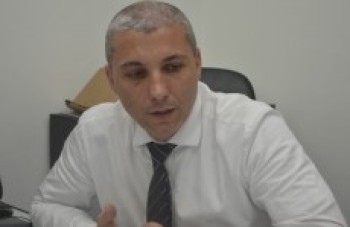 Suspeita de jogar óleo quente é presa