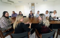 Mara recebe visita de larisssa ashiuchi