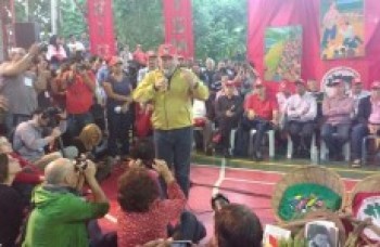 Lula participa de ato em Guararema: