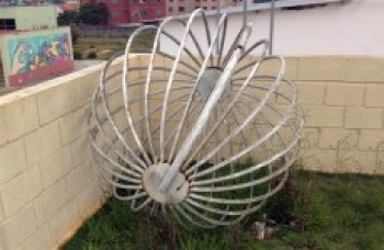 Serviços Urbanos inicia retirada de estrutura