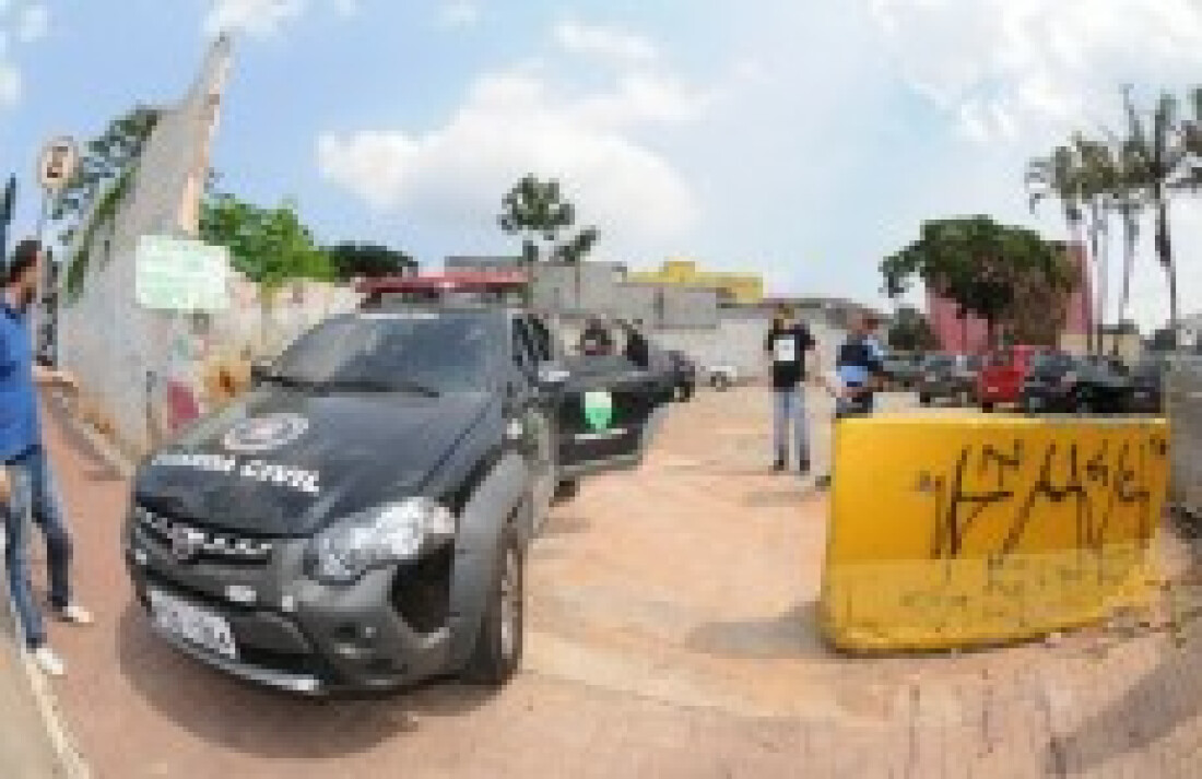 Estacionamento irregular é fechado