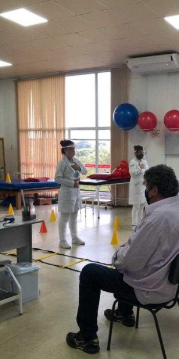 Piaget reabre clínica