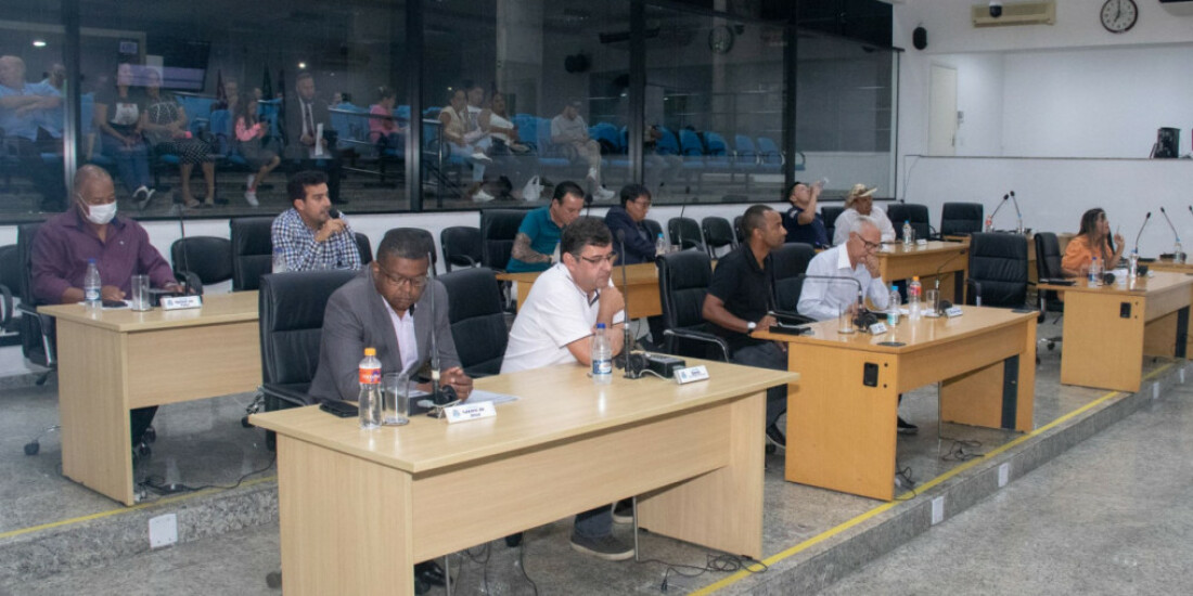 Vereadores pedem atenção para bairros