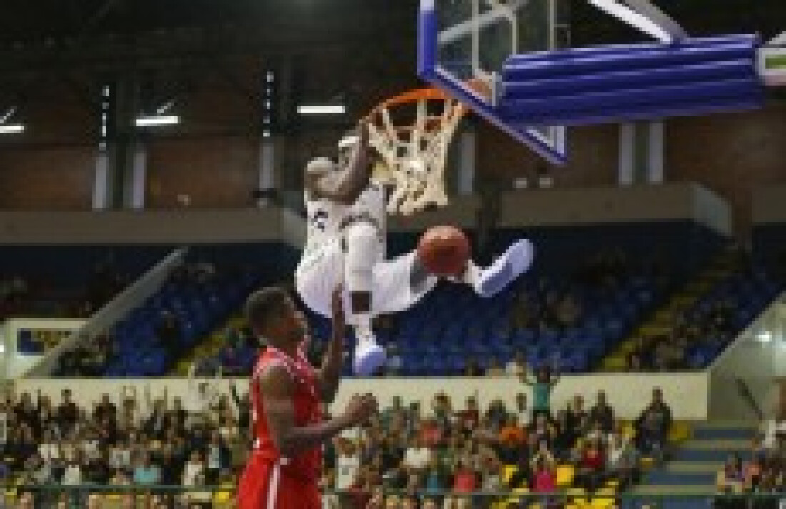 Mogi 'avacalha' com Paulistano no NBB