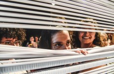 Companhia Hecatombe apresenta "Crise de Gente"