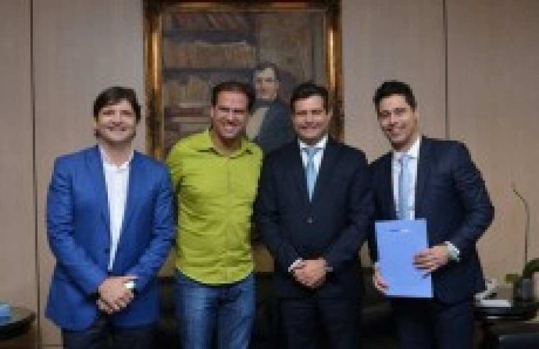 Gian Lopes e deputados vão a Brasília e pedem novo viaduto