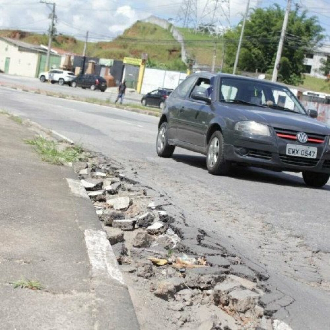 Prefeitura estuda reparo da Miguel Gemma junto ao DER
