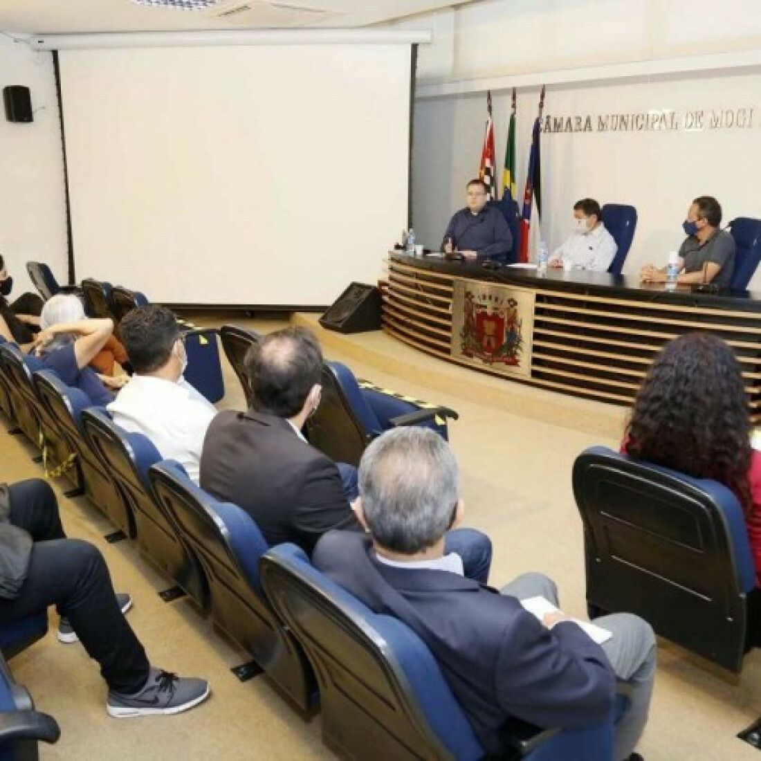 Câmara e Prefeitura acertam aumento de 2 para 3 parcelas