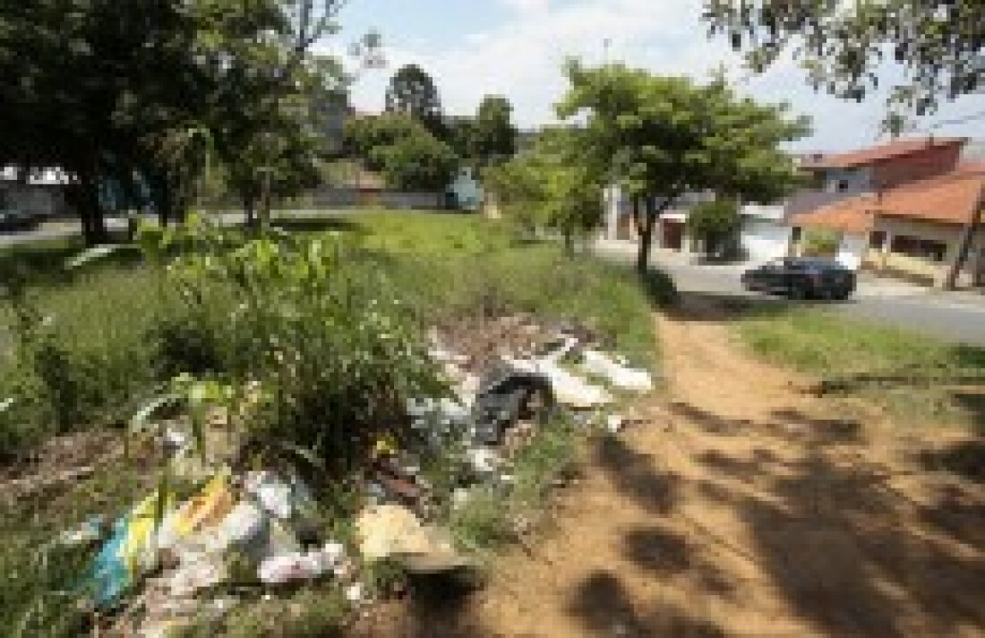 Moradores pedem criação de praça