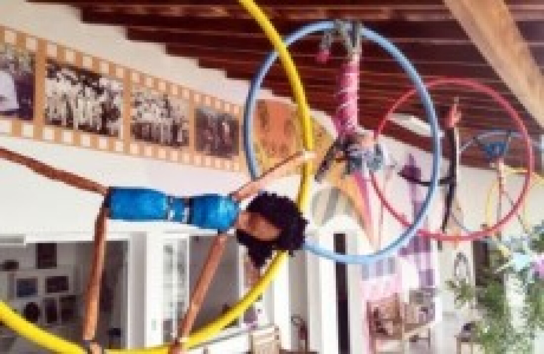 "Arte com Jornal" em Guararema