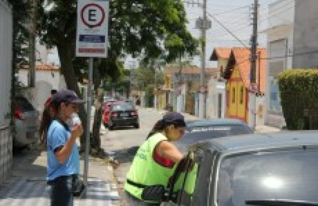 Área Azul começa a funcionar em Poá