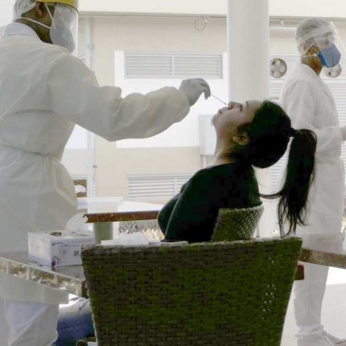 Reino Unido vai testar toda a população a cada 15 dias