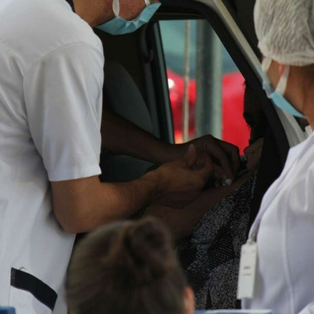 Vacinação atenderá idosos com 68 anos amanhã