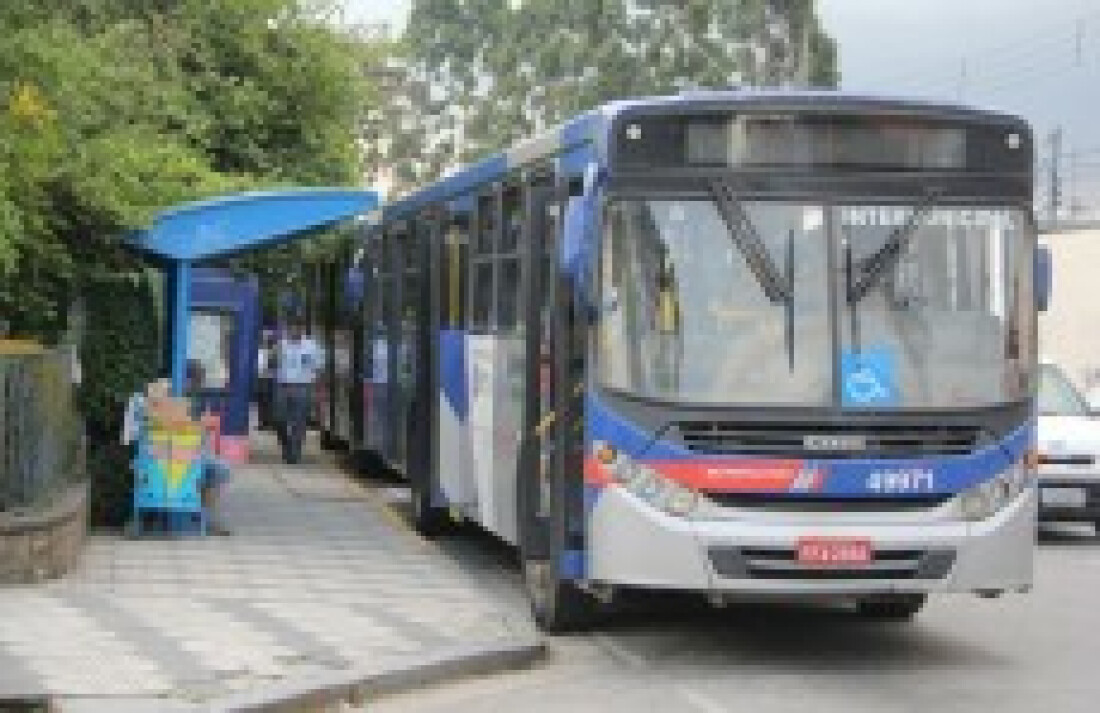 Linhas ficam paralisadas em Suzano, Poá e Ferraz