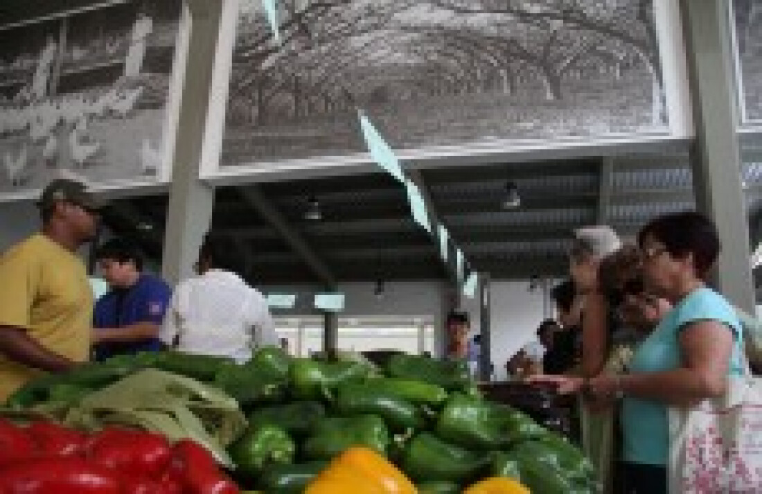 Feira Noturna completa três anos :