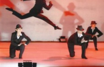 "Arte e Poesia" destaca o universo artístico em sintonia com a dança