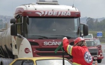 Simulado de acidente chama a atenção na Ayrton Senna