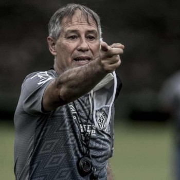 Zagueiro do Peixe deve acertar com Chapecoense