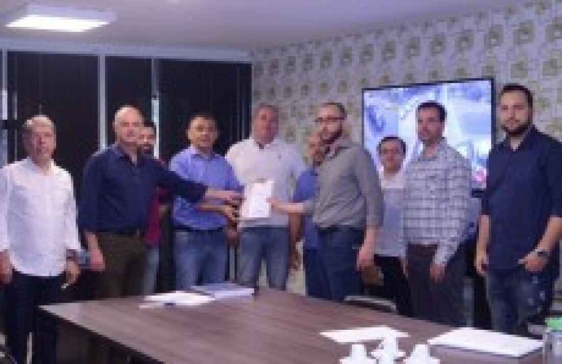 Prefeitura de Ferraz terá que demolir Centro de Convenções
