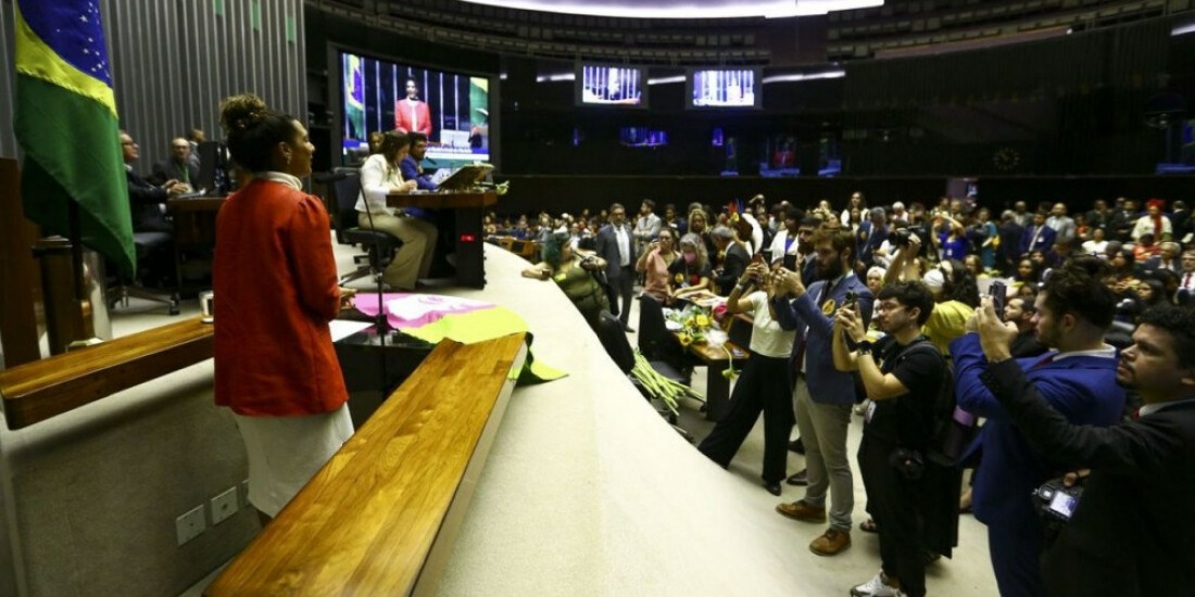 Marielle é homenageada no plenário da Câmara dos Deputados