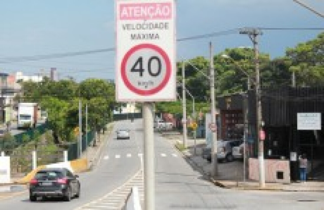 Arrecadação de multas cai com pandemia e contrato