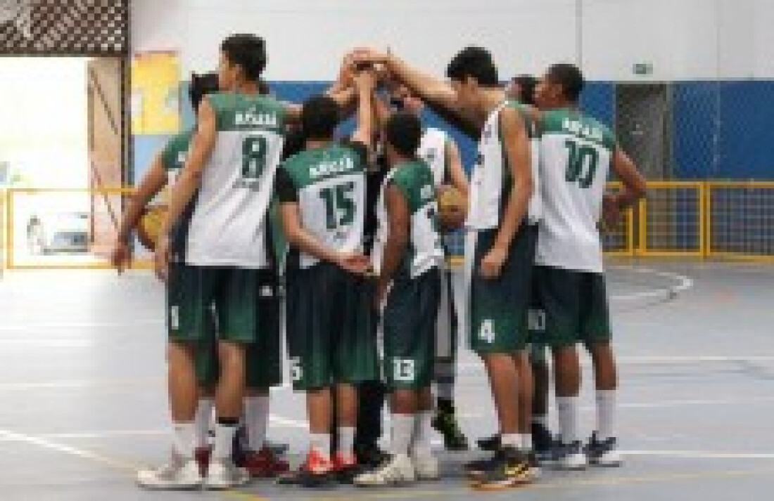 Sub-22 de Arujá decide vaga para a final