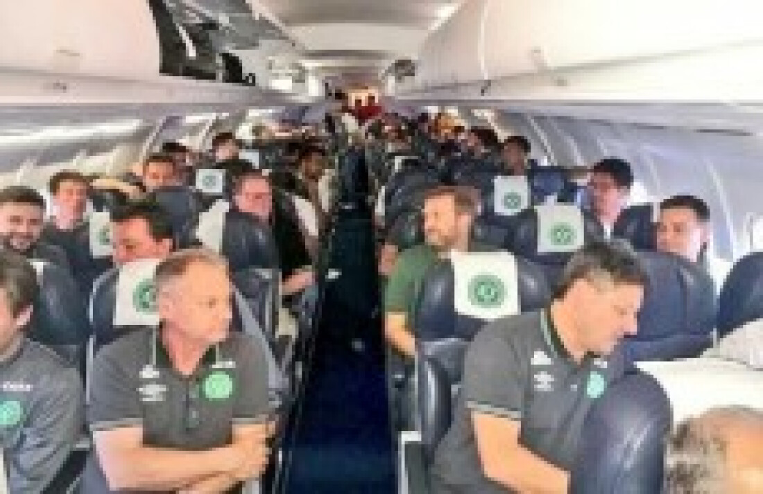 Avião da Chapecoense cai na Colômbia e mata 71 pessoas