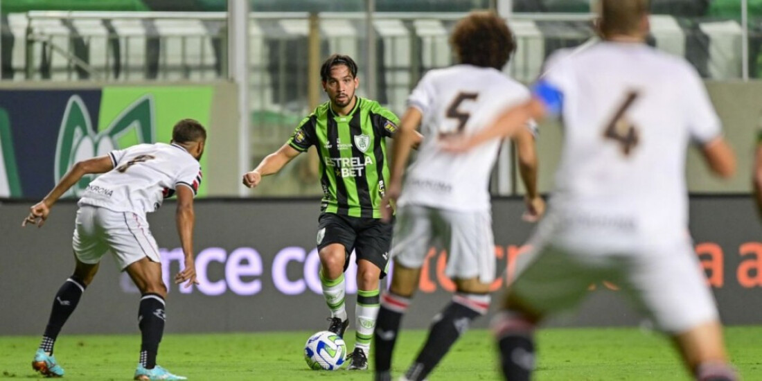 América-MG derrota Santa Cruz e segue vivo na Copa do Brasil