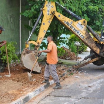 Secretaria realiza obras em oito ruas em Poá