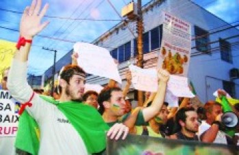 Panelaço contra o governo Dilma Roussef mobilizará mogianos hoje