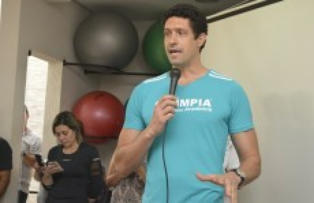 Gustavo Borges visita Olímpía Academia: