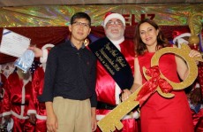 Concurso elege Papai Noel 2016 de Itaquá