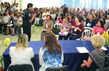 Conferência reúne mais de 250 pessoas