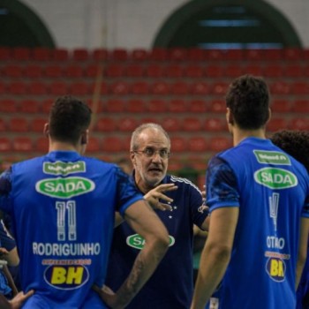 Minas suspende futebol e vôlei no estado a partir da próxima segunda