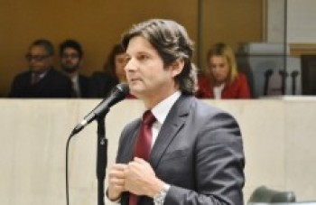 Deputado quer o direito de reprodução assistida