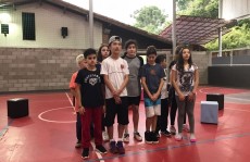 Alunos da Maple Bear levam musical no Vasques