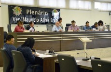 Vereadores votam pelo arquivamento de denúncia contra prefeitura de Itaquá: