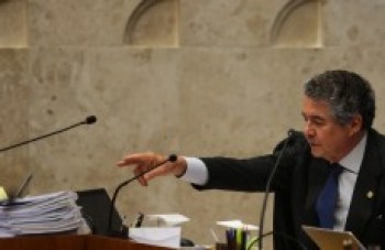 STF mantém Renan Calheiros
