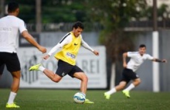 Santos recebe o lanterna Coritiba