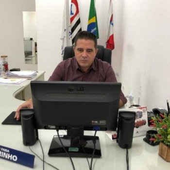 Encontro promove discussão sobre compra de vacinas