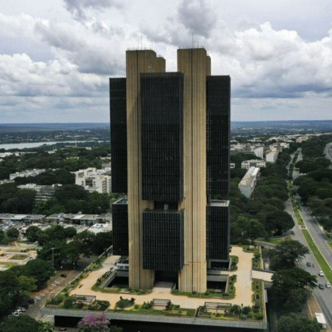 Mercado financeiro eleva projeção da inflação para 4,60% este ano