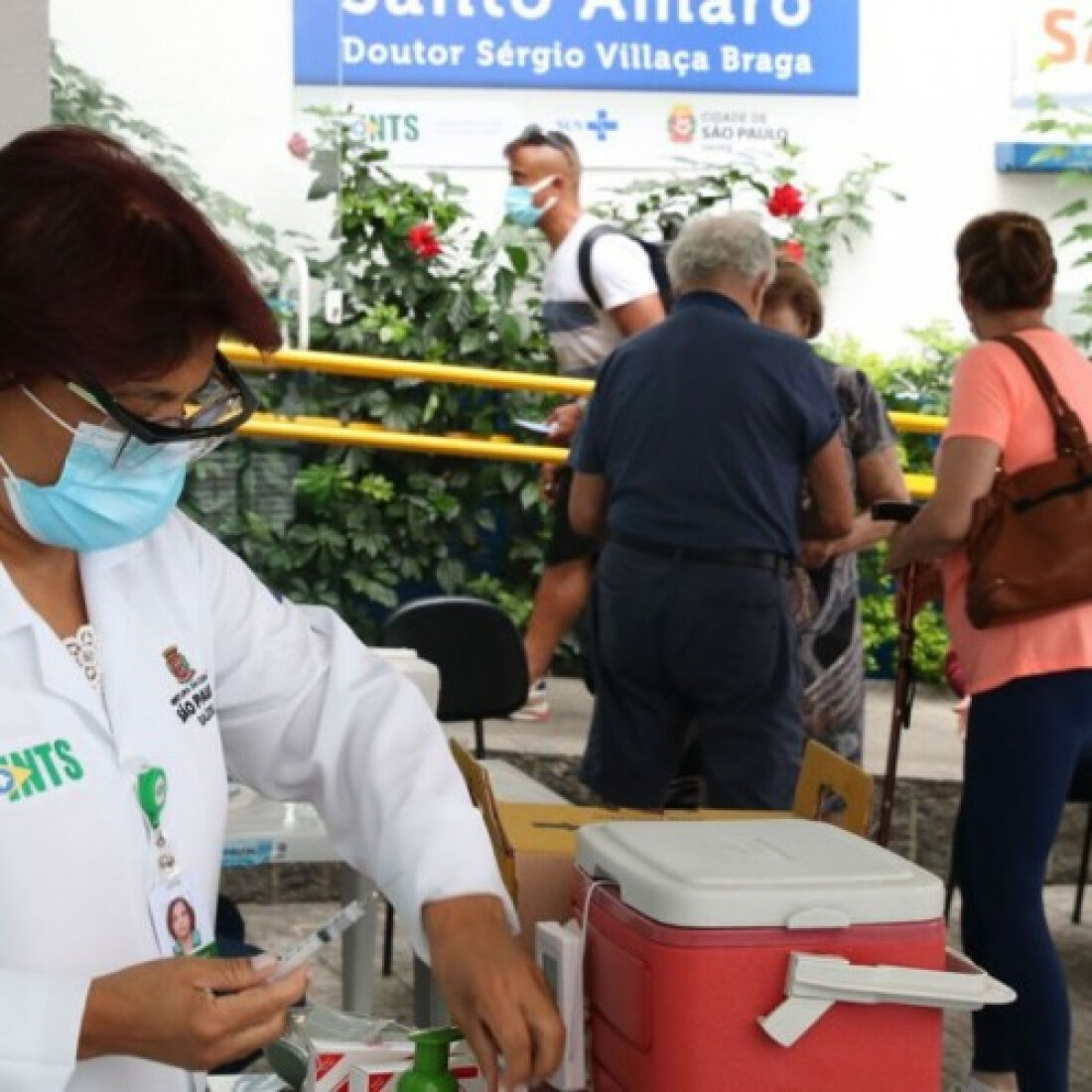 Covid-19: pessoas de 70 e 71 anos serão vacinadas a partir do dia 29