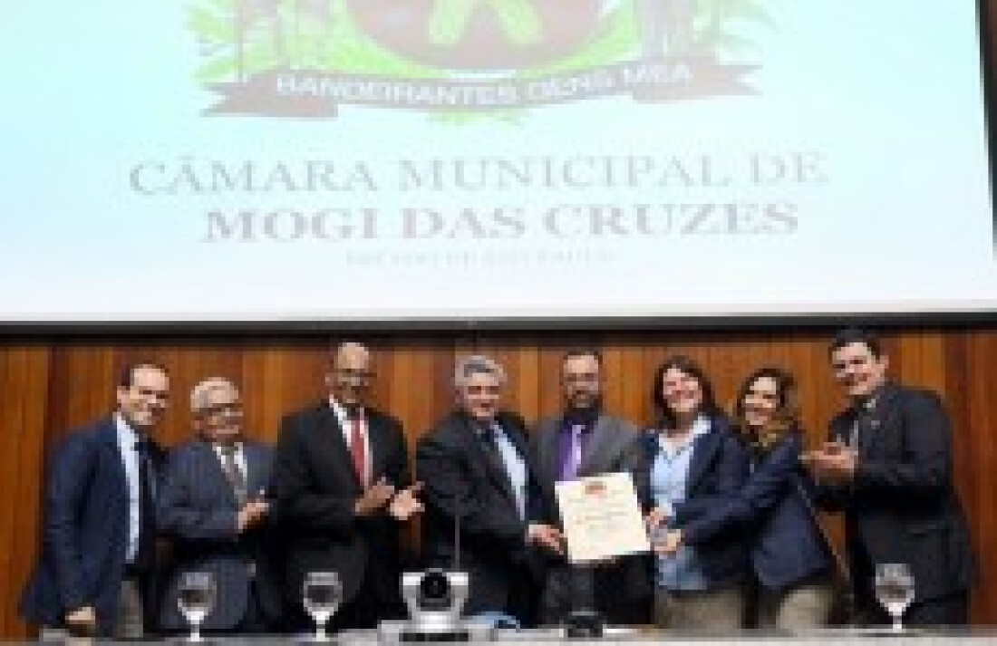 Homenagem ao Colégio Adventista