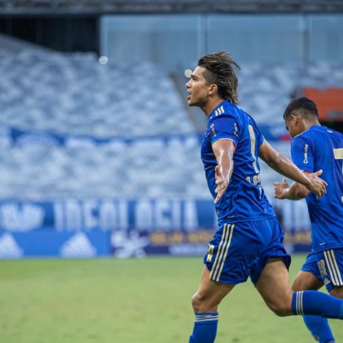 Cruzeiro vence Athletic no Mineirão