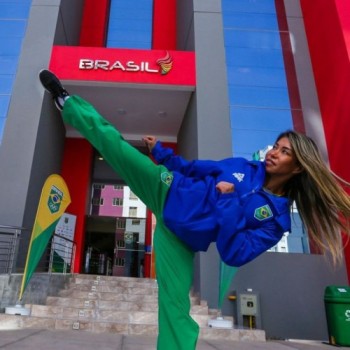 Caratê: Valéria Kumizaki disputa ouro na Premier League da Turquia