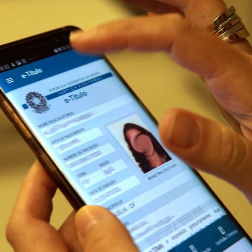 Mais da metade dos brasileiros estão satisfeitos com serviços digitais